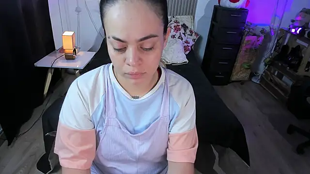 Cuttiealice online show from March 2025 11:50:01 AM