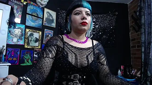 Yourmadame P online show from February 2025 05:40:01 PM