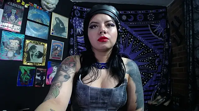 Yourmadame P online show from September 2025 12:34:01 AM