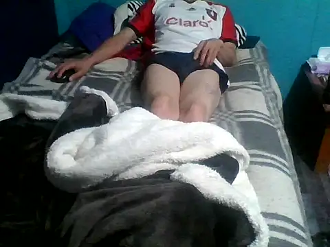 malekon76 online show from December 2025 12:33:02 PM