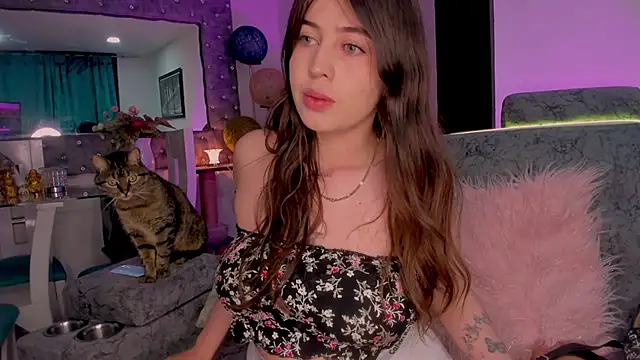 zoe kittylove online show from November 2025 03:08:02 AM