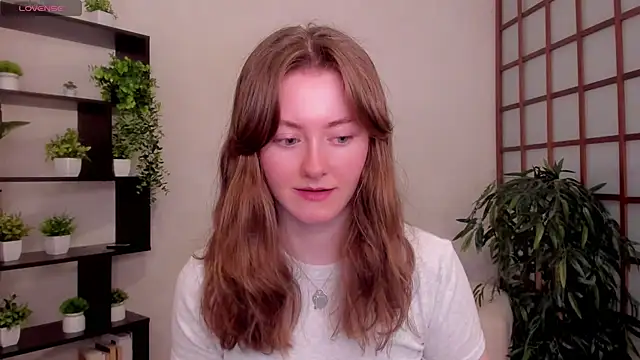 Snapshot of KateCuddle chatting on July 2026 02:10:02 AM KateCuddle online show from July 2026 02:10:02 AM