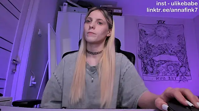 Snapshot of Anna_Fink chatting on November 2025 08:54:01 PM Anna Fink online show from November 2025 08:54:01 PM