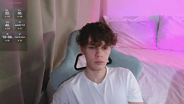 Snapshot of cute_thomas chatting on May 2026 08:16:01 PM cute thomas online show from May 2026 08:16:01 PM