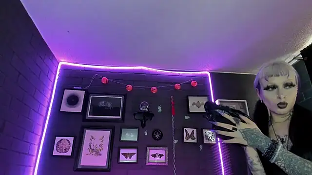 insania 9999  online show from September 2025 05:13:02 PM