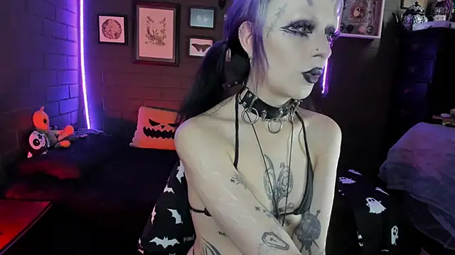 insania 9999  online show from October 2025 05:00:01 PM