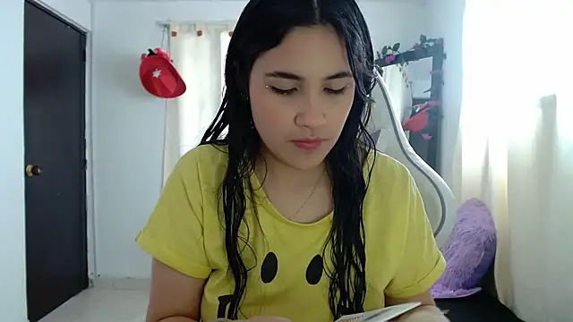 Snapshot of InocentHeaven1 chatting on February 2025 01:22:01 PM InocentHeaven1 online show from February 2025 01:22:01 PM