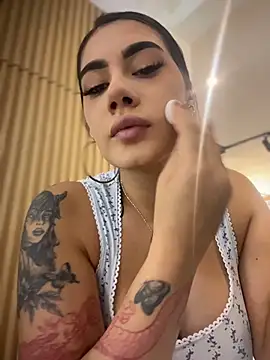 Snapshot of clarachanelricek chatting on October 2025 07:07:02 PM clarachanelricek online show from October 2025 07:07:02 PM