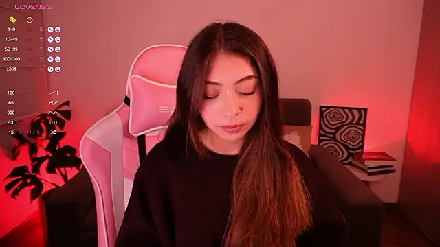 Snapshot of annie24_evans chatting on December 2024 04:14:01 AM annie24 evans online show from December 2024 04:14:01 AM