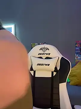 julia fly online show from February 2025 11:58:01 AM