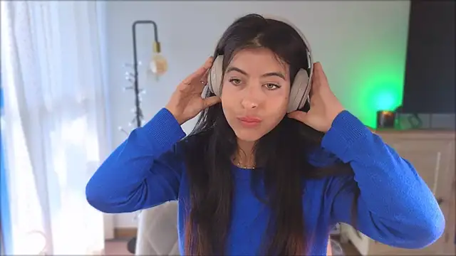 anabelcurvy online show from December 2024 02:16:02 PM