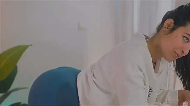 anabelcurvy online show from February 2025 02:16:01 PM