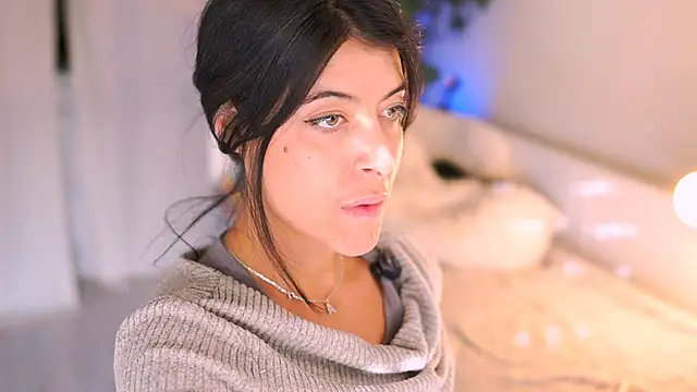 anabelcurvy online show from September 2025 04:42:01 PM