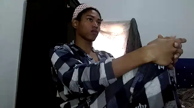 angelamarie1 online show from December 2024 04:36:01 PM