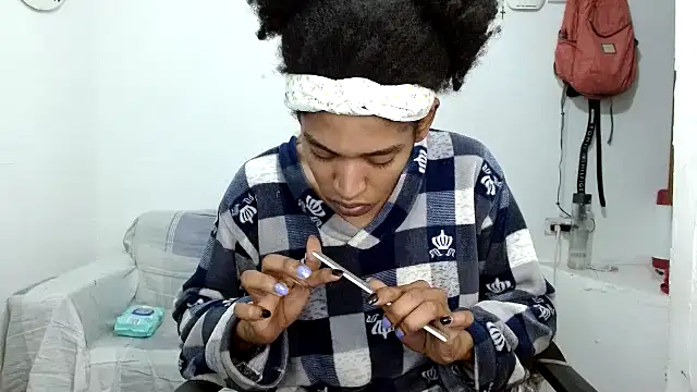 angelamarie1 online show from October 2025 12:28:01 PM