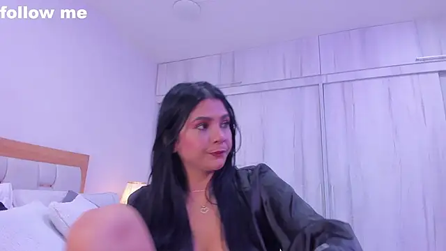 paola rodriguez online show from February 2025 07:09:01 PM