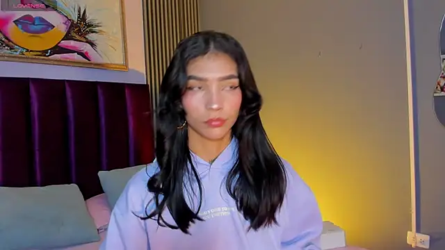 LauraAristizabal online show from May 2026 11:50:02 AM