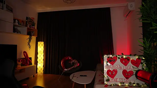 Snapshot of ShyNdWild chatting on February 2025 07:44:01 PM ShyNdWild online show from February 2025 07:44:01 PM