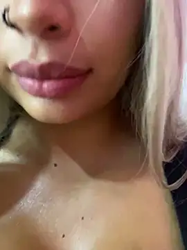 Snapshot of perla_kem_ chatting on December 2024 01:58:02 AM perla kem online show from December 2024 01:58:02 AM