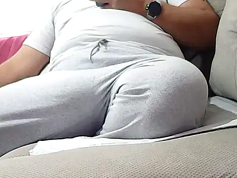 Snapshot of trucker8282 chatting on January 2025 11:37:01 AM trucker8282 online show from January 2025 11:37:01 AM