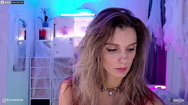 Snapshot of Karamelsw_ chatting on November 2025 11:04:02 PM Karamelsw online show from November 2025 11:04:02 PM