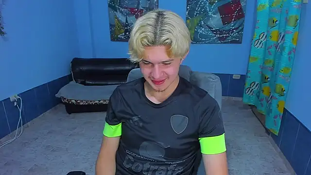 patrik 027 online show from November 2025 07:59:02 PM