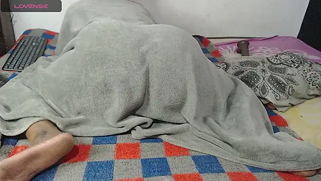 Snapshot of Sexy_night_bm chatting on January 2025 06:19:02 AM Sexy night bm online show from January 2025 06:19:02 AM