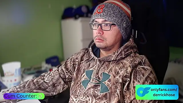 DerrickHose online show from November 2025 04:33:01 PM