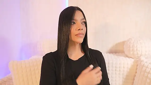 Snapshot of sarah_hiill chatting on February 2025 08:45:01 PM sarah hiill online show from February 2025 08:45:01 PM