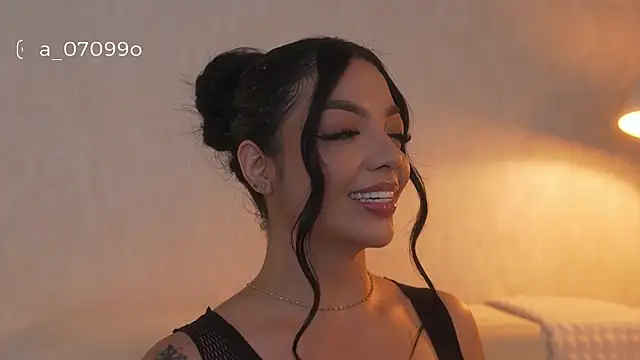 Snapshot of sarah_hiill chatting on February 2026 11:50:02 PM sarah hiill online show from February 2026 11:50:02 PM