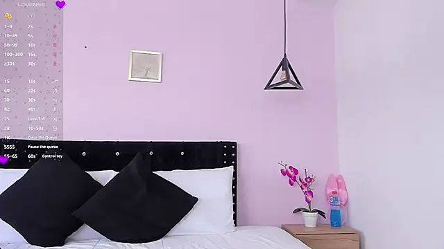 CeliWoods online show from January 2025 01:42:01 PM