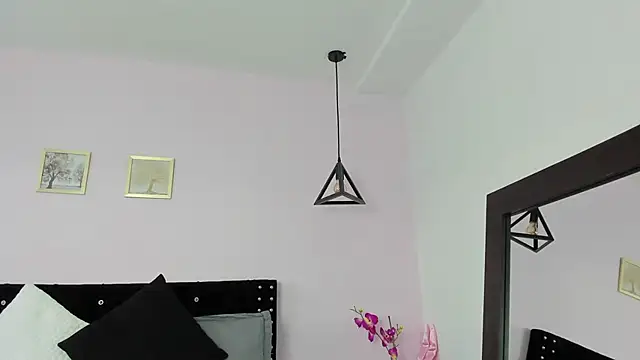 CeliWoods online show from March 2025 12:00:01 PM