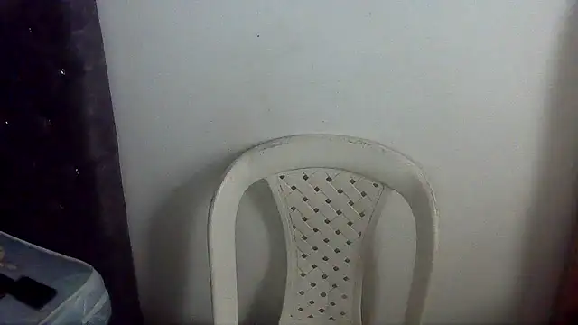 Snapshot of charrysexy1 chatting on December 2025 12:21:02 PM charrysexy1 online show from December 2025 12:21:02 PM