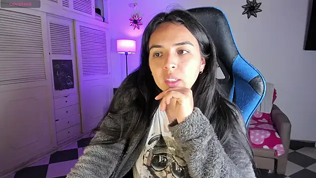 Miss Nicole online show from December 2024 01:15:02 AM