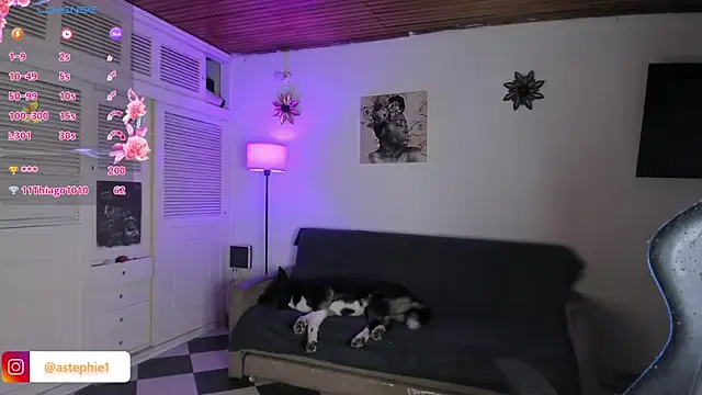 Miss Nicole online show from January 2025 04:21:01 AM