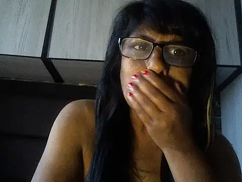 MsAttitude online show from November 2025 05:54:01 AM