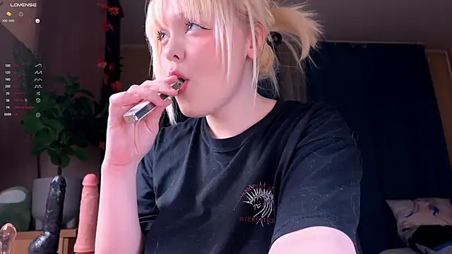 LisaLaas online show from December 2025 10:04:01 PM