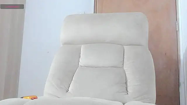 Snapshot of ZoeStewart chatting on March 2025 11:23:01 PM ZoeStewart online show from March 2025 11:23:01 PM