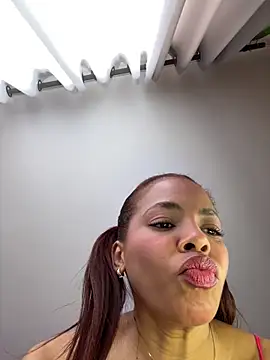 Snapshot of Ary_mar chatting on October 2025 11:42:02 AM Ary mar online show from October 2025 11:42:02 AM