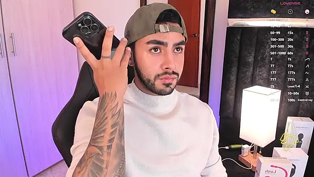 Snapshot of ItsMeEros chatting on January 2025 10:09:01 PM ItsMeEros online show from January 2025 10:09:01 PM