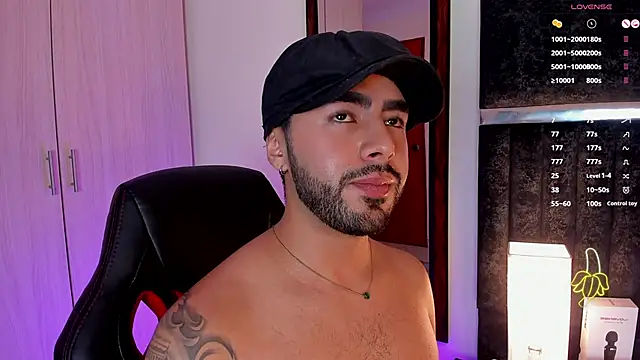 Snapshot of ItsMeEros chatting on January 2025 01:31:01 AM ItsMeEros online show from January 2025 01:31:01 AM