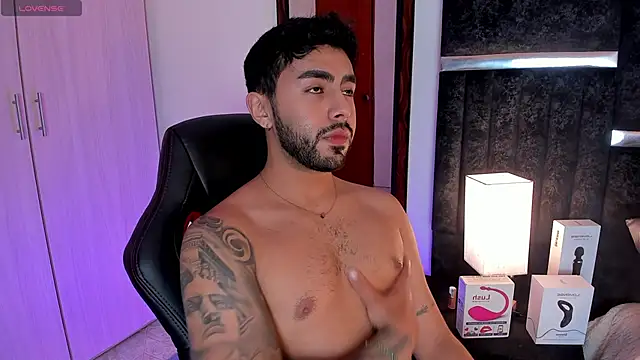 Snapshot of ItsMeEros chatting on January 2025 11:50:01 PM ItsMeEros online show from January 2025 11:50:01 PM