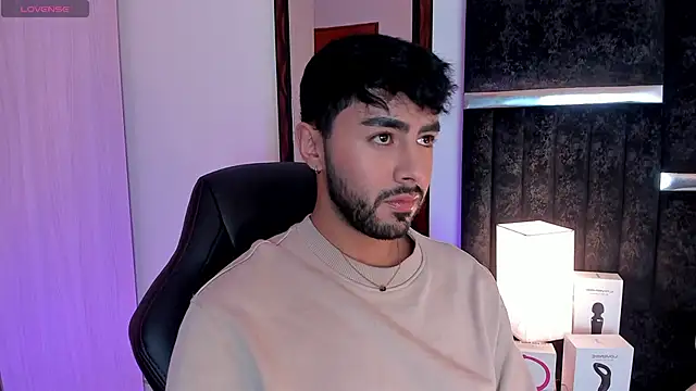 Snapshot of ItsMeEros chatting on January 2025 09:14:02 PM ItsMeEros online show from January 2025 09:14:02 PM