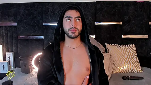 Snapshot of ItsMeEros chatting on March 2025 03:47:01 AM ItsMeEros online show from March 2025 03:47:01 AM