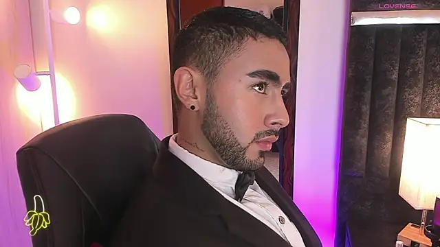 Snapshot of ItsMeEros chatting on November 2025 11:35:01 PM ItsMeEros online show from November 2025 11:35:01 PM