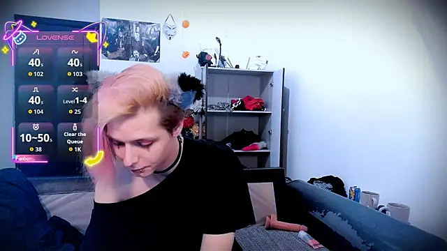 Snapshot of Littlepinkcat chatting on October 2025 03:02:02 AM Littlepinkcat online show from October 2025 03:02:02 AM