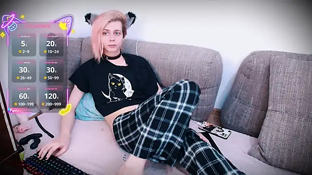 Snapshot of Littlepinkcat chatting on October 2025 10:38:02 AM Littlepinkcat online show from October 2025 10:38:02 AM