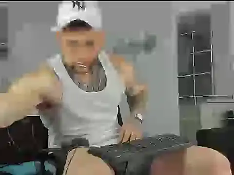  jamesleandros1 online show from December 2024 09:28:01 PM