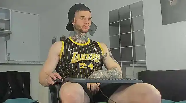  jamesleandros1 online show from December 2024 02:47:02 PM