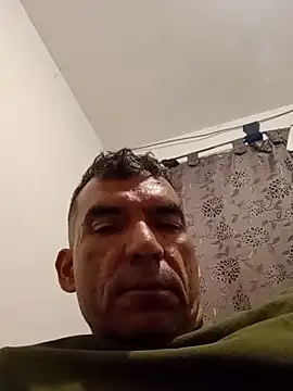 Snapshot of Daddy1972 chatting on December 2024 11:29:01 AM Daddy1972 online show from December 2024 11:29:01 AM